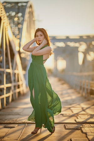 欧美《艳妻互换》